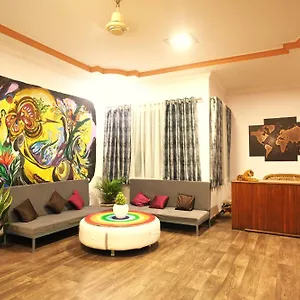  Hostel Nomadic