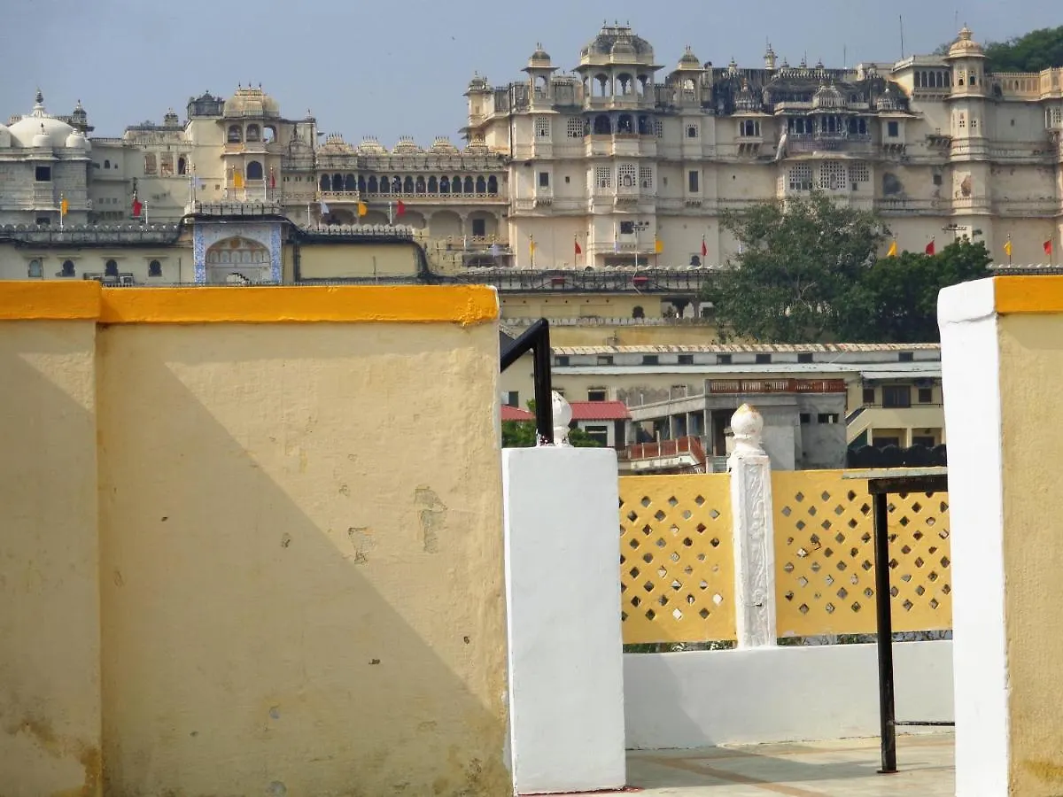 Mohan Villa Guest House Udajpur Hostel